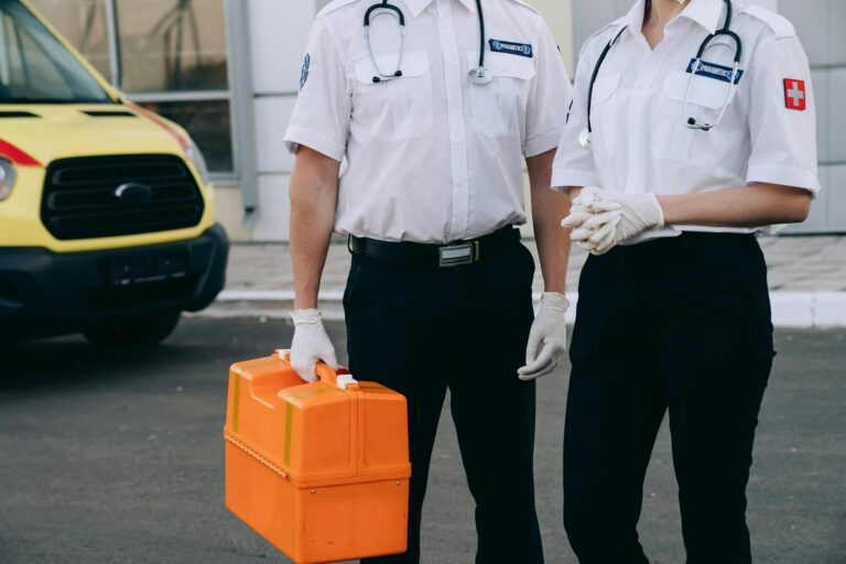 Comment préparer une valise légère pour des vacances sans stress