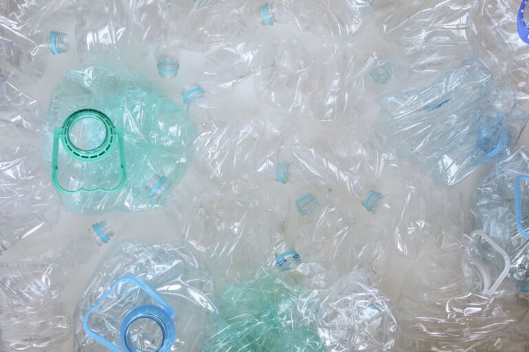 Quand les matériaux recyclés prennent place dans votre bagage